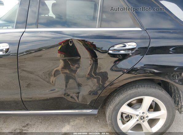 4JGDA5HB1JB045936 2018 MERCEDES-BENZ GLE 350 Черный Вид спереди