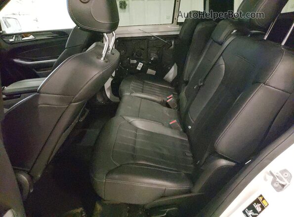 4JGDF6EE2JB156274 2018 MERCEDES-BENZ GLS White Widok wnętrza z tyłu