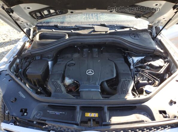 4JGDF6EE3KB212496 2019 MERCEDES-BENZ GLS Silver Widok komory silnika