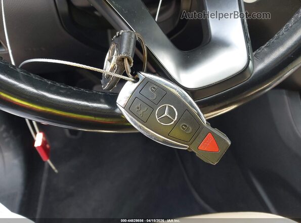 4JGDF6EE4HA883075 2017 MERCEDES-BENZ GLS 450 White Widok deski rozdzielczej