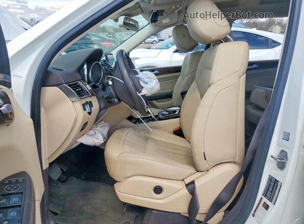 4JGDF6EE5KB236623 2019 MERCEDES-BENZ GLS Белый Вид салона спереди