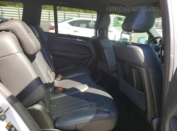 4JGDF6EE6JB070692 2018 MERCEDES-BENZ GLS White Вид задньої частини салону
