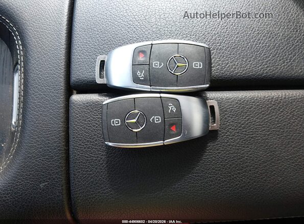4JGFB4GB0RB265193 2024 MERCEDES-BENZ GLE 450 PLUG-IN HYBRID Белый Вид панели приборов