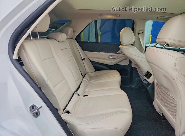 4JGFB4KB4PA892568 2023 MERCEDES-BENZ GLE White Widok wnętrza z tyłu