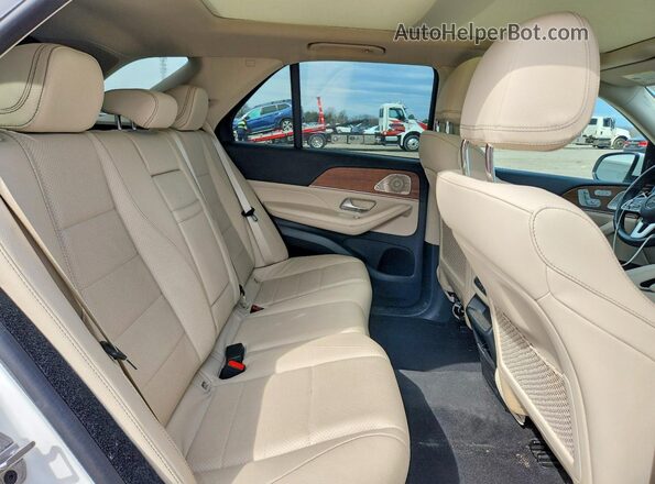 4JGFB4KB9MA516654 2021 MERCEDES-BENZ GLE White Rear interior view