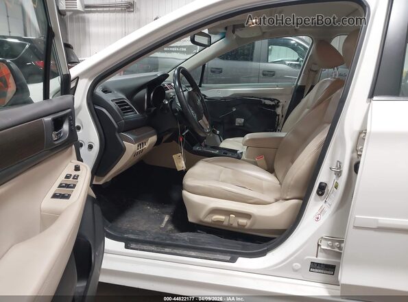 4S3BNEN61G3062844 2016 SUBARU LEGACY Белый Вид салона спереди