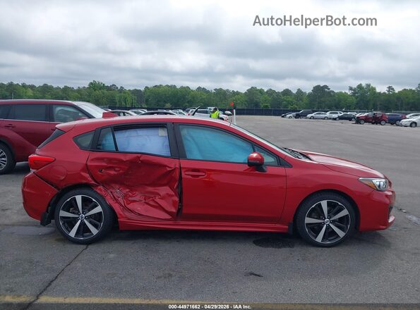 4S3GTAM62J3728364 2018 SUBARU IMPREZA Красный Вид задней части салона