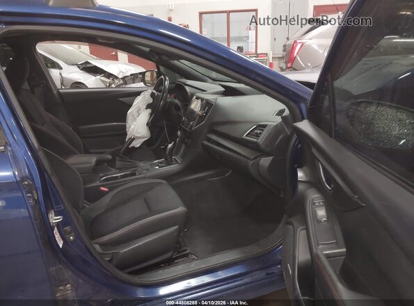 4S3GTAM66H3731441 2017 SUBARU IMPREZA Синий Вид салона спереди