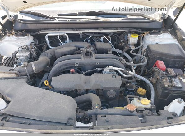 4S4BSABC7K3347516 2019 SUBARU OUTBACK White Вид ззаду