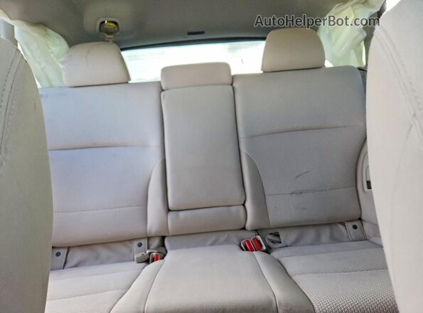4S4BSAFC9K3369799 2019 SUBARU OUTBACK White Vista de los asientos traseros
