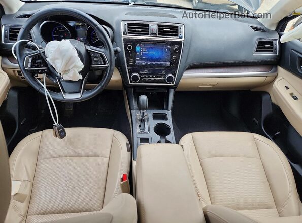 4S4BSAJC5K3384310 2019 SUBARU OUTBACK Черный Вид панели приборов