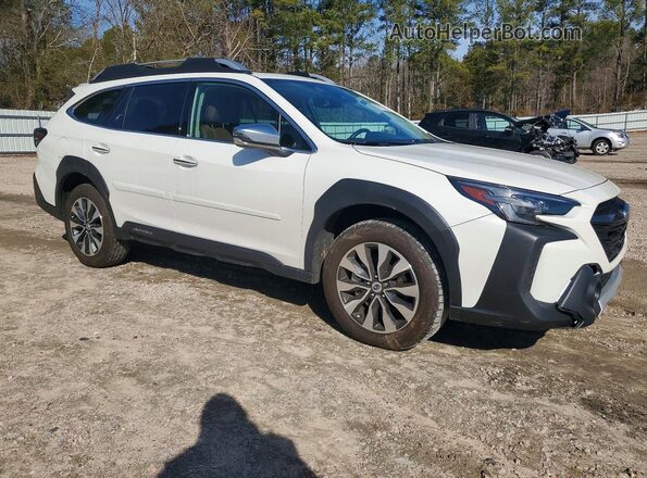 4S4BTAPC7R3145159 2024 SUBARU OUTBACK Белый Передняя правая четверть