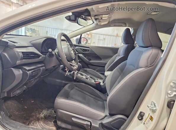 4S4GUHD6XT3721831 2026 SUBARU CROSSTREK Белый Вид салона спереди