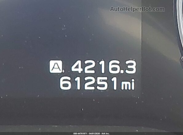4S4WMARD0K3412233 2019 SUBARU ASCENT White Widok wnętrza 360 stopni