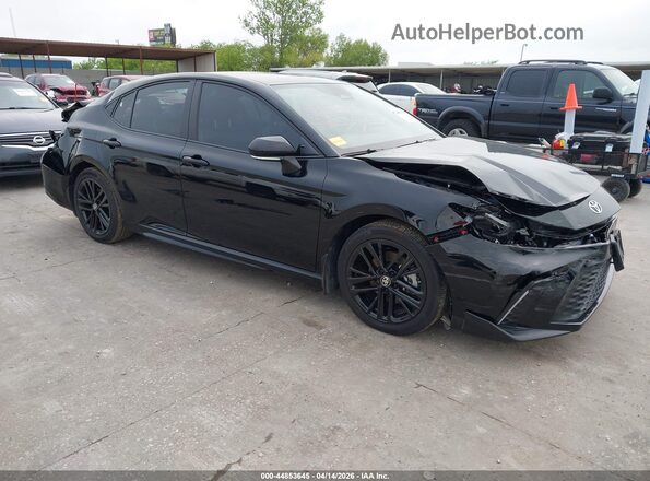 4T1DAACK1TU692005 2026 TOYOTA CAMRY Черный Передняя правая четверть
