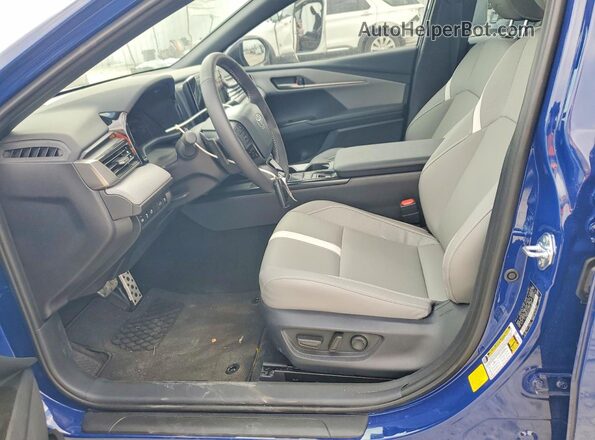 4T1DAACK4TU257950 2026 TOYOTA CAMRY Blue Widok wnętrza z przodu