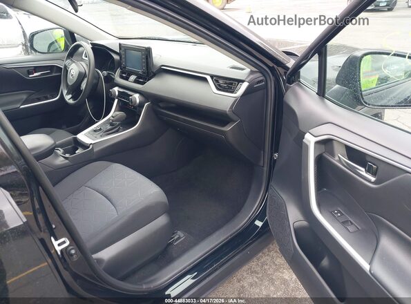 4T3R6RFV4MU017298 2021 TOYOTA LE Черный Вид салона спереди