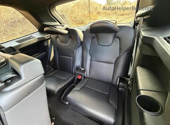 YV4A22PL3J1209333 2018 VOLVO XC90 Black Vista del compartimento del motor