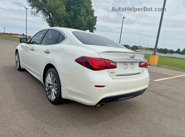 JN1BY1AR2JM220919 2018 INFINITI Q70 Белый Передняя правая четверть