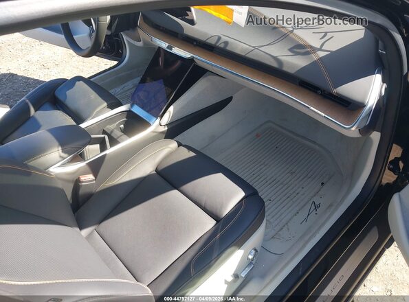50EA1TEAXSA016557 2025 LUCID AIR Black Widok wnętrza z przodu