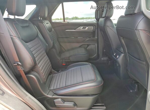 1FMUK8KH7TGA34795 2026 FORD FORD EXPLORER Gray Widok wnętrza z tyłu