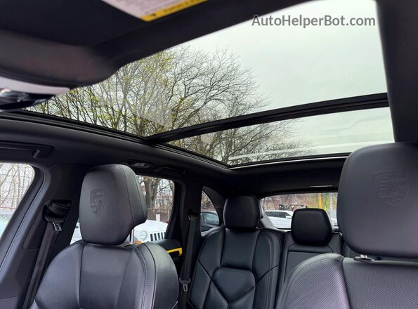 WP1AA2A21JKA02261 2018 PORSCHE CAYENNE Белый Панорамный вид салона 360°