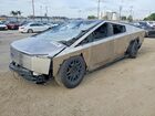 2025 Tesla Cybertruck Gold vin: 7G2CEHEE4SA062128