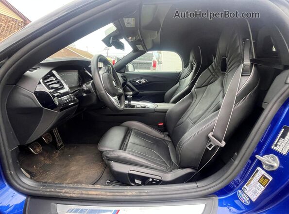 WBAHF9C06SWY43523 2025 BMW Z4 Blue Vista de los asientos traseros
