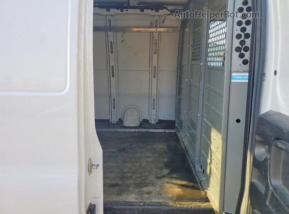 1GCWGAFF9H1162061 2017 CHEVROLET EXPRESS White Widok komory silnika
