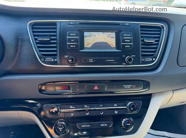 KNDMB5C18G6171969 2016 KIA SEDONA Красный Вид подкапотного пространства