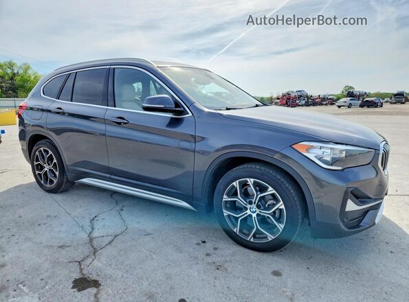WBXJG9C02M5T03406 2021 BMW X1 Серый Вид спереди