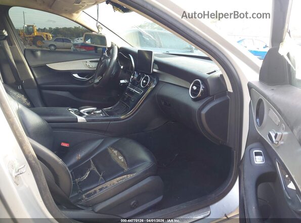 55SWF4JB2GU148001 2016 MERCEDES-BENZ C-CLASS Silver Front interior view