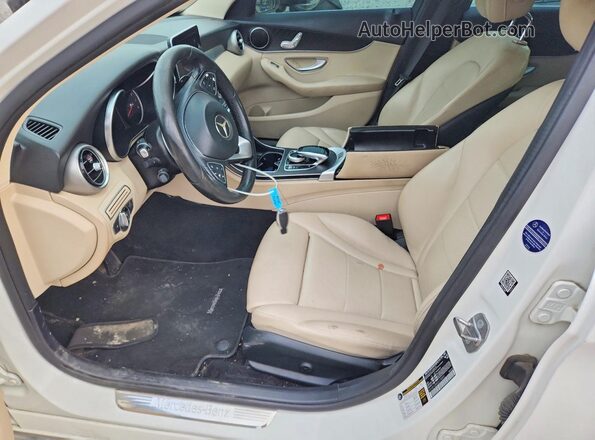 55SWF4JB4GU178892 2016 MERCEDES-BENZ C White Front interior view