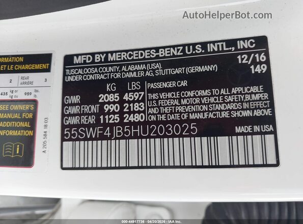 55SWF4JB5HU203025 2017 MERCEDES-BENZ C-CLASS White Vista del compartimento del motor
