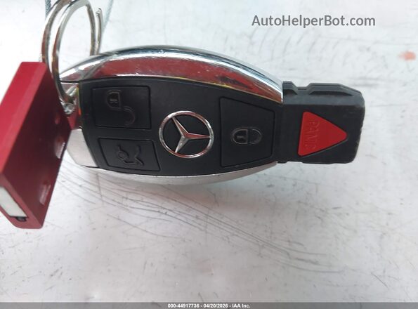 55SWF4JB5HU203025 2017 MERCEDES-BENZ C-CLASS White Vista del salpicadero