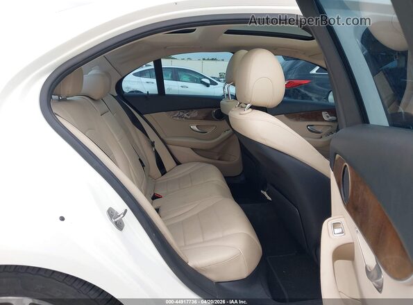 55SWF4JB5HU203025 2017 MERCEDES-BENZ C-CLASS White Vista de la etiqueta del VIN