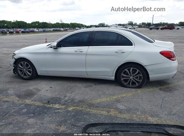 55SWF4JB5HU203025 2017 MERCEDES-BENZ C-CLASS White 