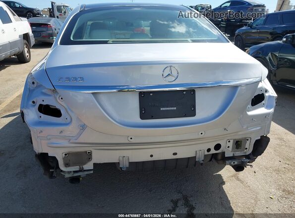 55SWF4JB6GU169742 2016 MERCEDES-BENZ C-CLASS Silver Widok z przodu