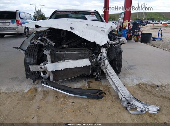 55SWF4JB6JU256726 2018 MERCEDES-BENZ C-CLASS White Սալոնի հետևի տեսք