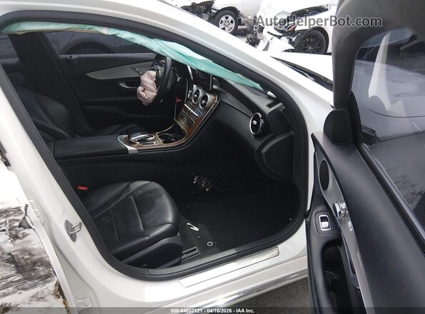 55SWF4JB7JU268786 2018 MERCEDES-BENZ C-CLASS Белый Вид салона спереди