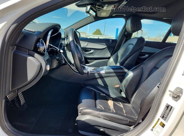 55SWF4KB2JU272923 2018 MERCEDES-BENZ C White Front interior view