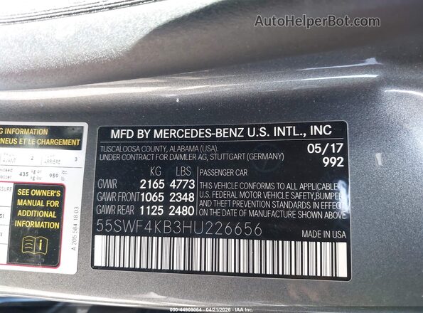55SWF4KB3HU226656 2017 MERCEDES-BENZ C-CLASS Gray Vista del compartimento del motor