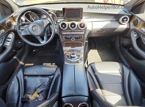 55SWF4KB4JU271269 2018 MERCEDES-BENZ C Black Widok deski rozdzielczej