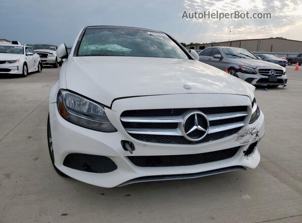 55SWF4KB5GU167625 2016 MERCEDES-BENZ C White Вид спереду