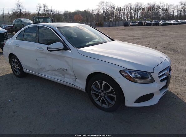55SWF4KB6HU186959 2017 MERCEDES-BENZ C-CLASS Белый Передняя правая четверть