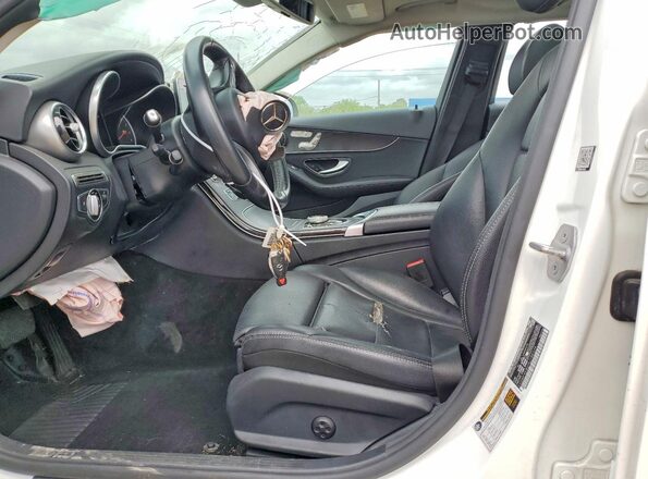 55SWF4KB6HU188324 2017 MERCEDES-BENZ C White Vista interior delantera