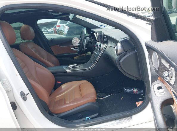 55SWF6EB7KU290102 2019 MERCEDES-BENZ AMG C 43 White Vista interior delantera