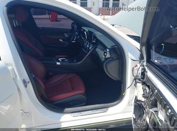 55SWF6EB8GU143763 2016 MERCEDES-BENZ C-CLASS Зеленый Вид салона спереди
