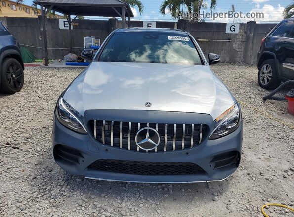 55SWF6EB9JU236198 2018 MERCEDES-BENZ C Silver Widok z przodu