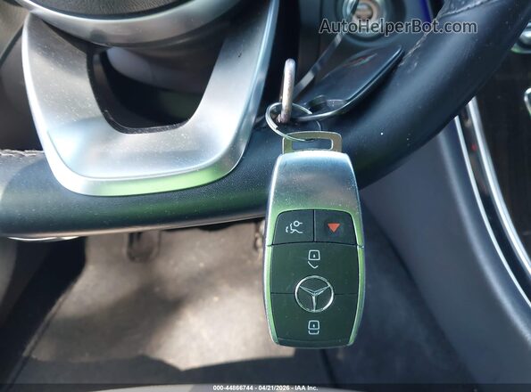 55SWF8DB2KU299464 2019 MERCEDES-BENZ C-CLASS Black Widok deski rozdzielczej